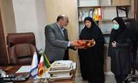 برگزیده مسابقه الکترونیکی کتابخوانی هفته ملی جوان که در بهمن‌ماه ۱۴۰۴ برگزار شد، با حضور رئیس مرکز بهداشت شهرستان فامنین مورد تقدیر قرار گرفت.